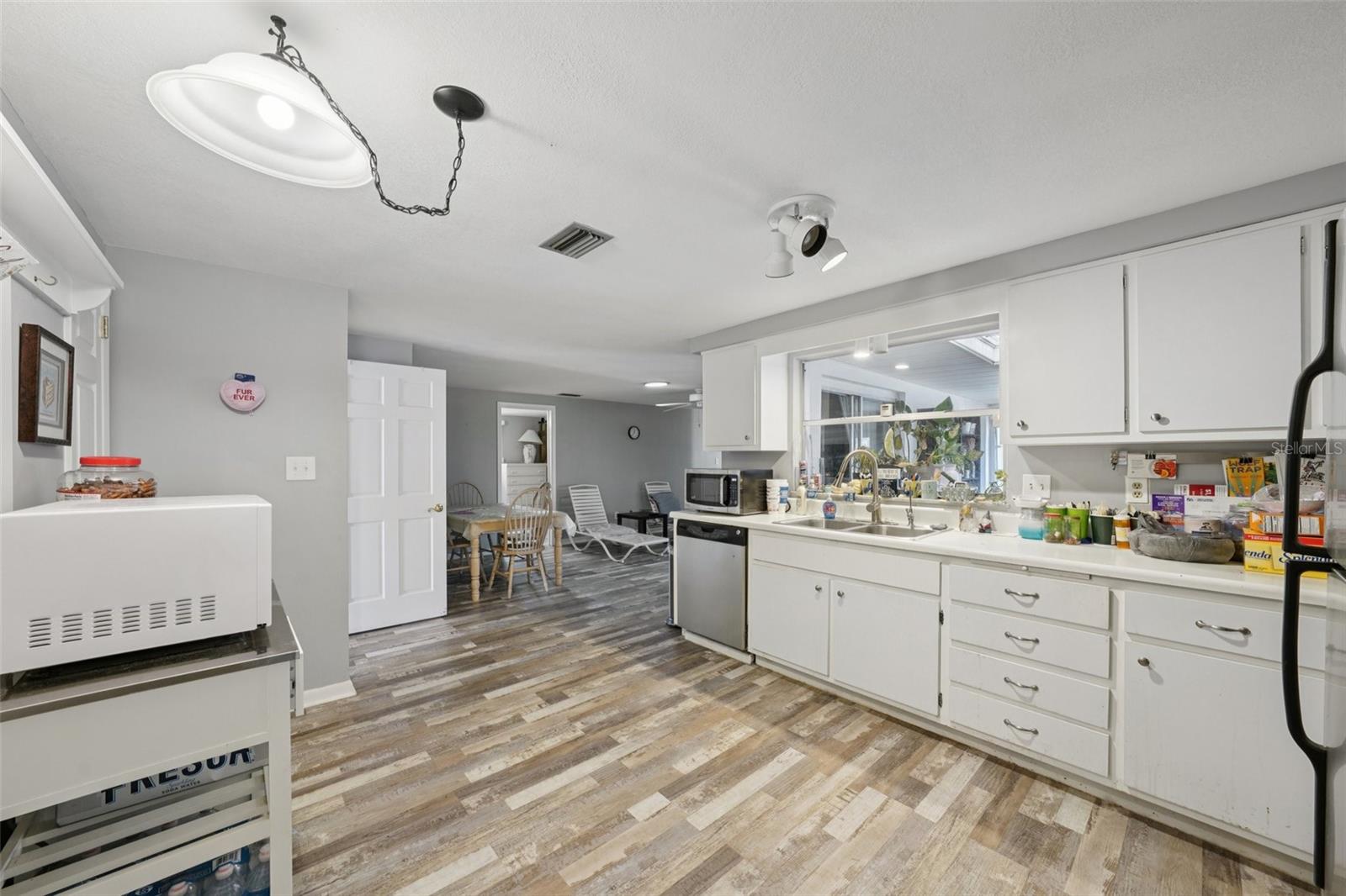 EL HOADLEYS ADD - Residential