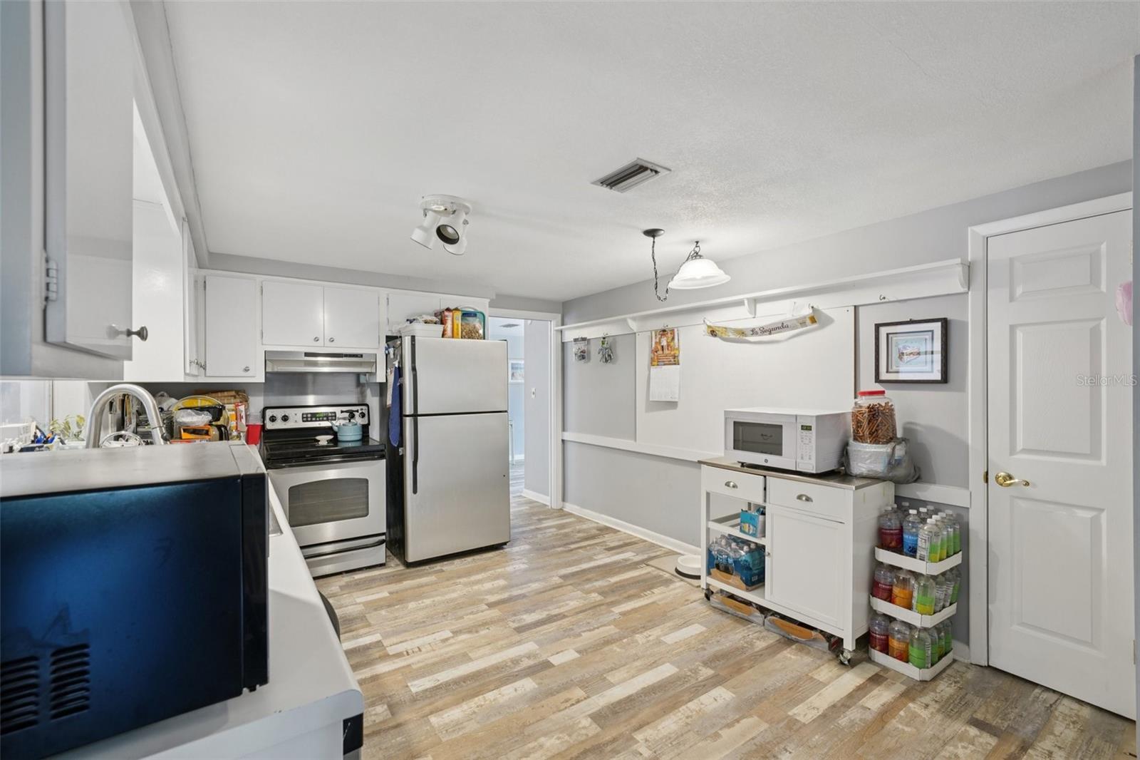 EL HOADLEYS ADD - Residential