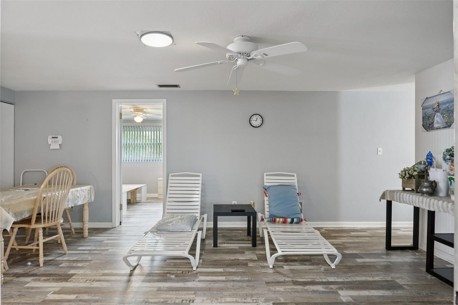 EL HOADLEYS ADD - Residential