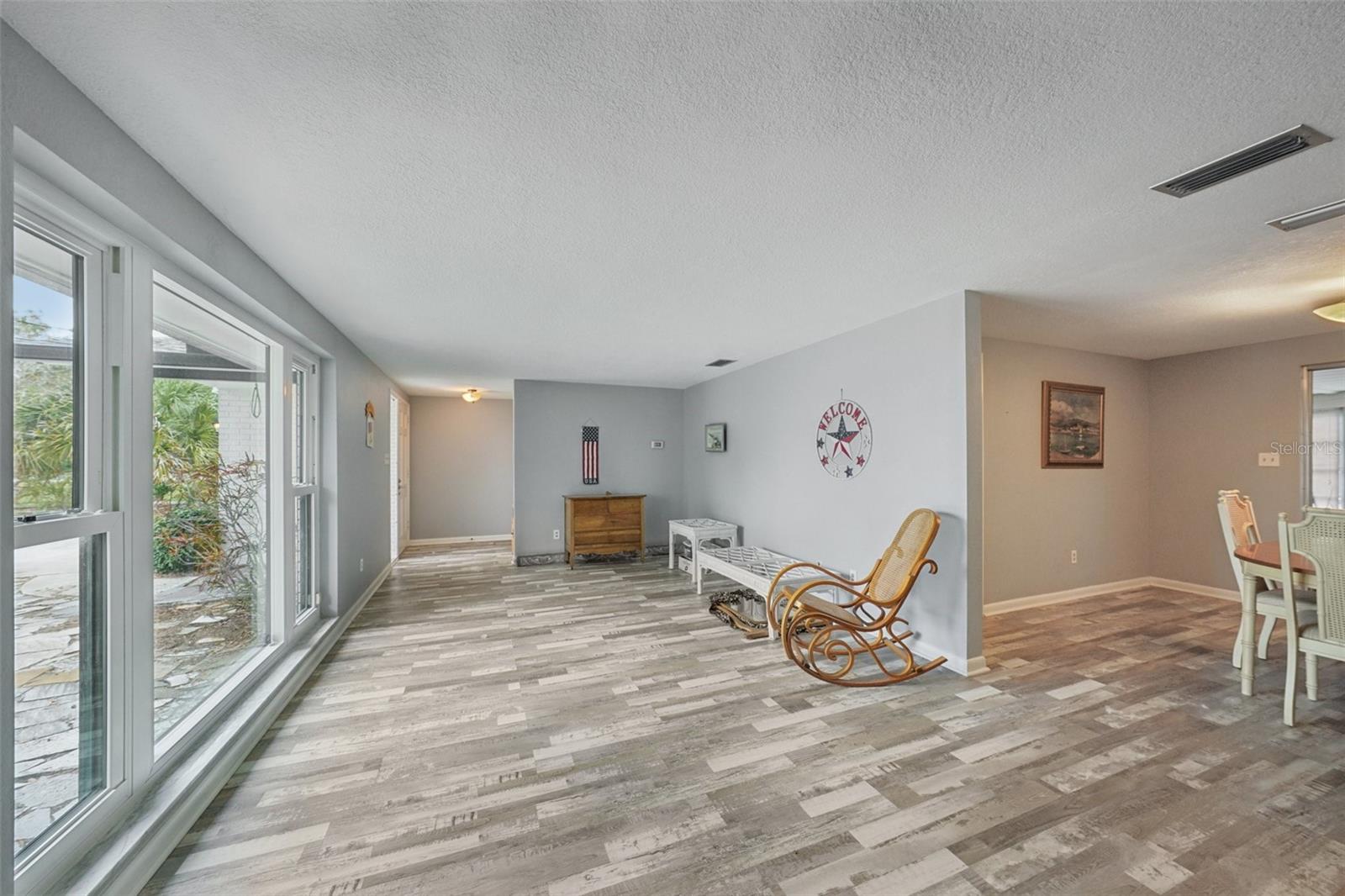 EL HOADLEYS ADD - Residential