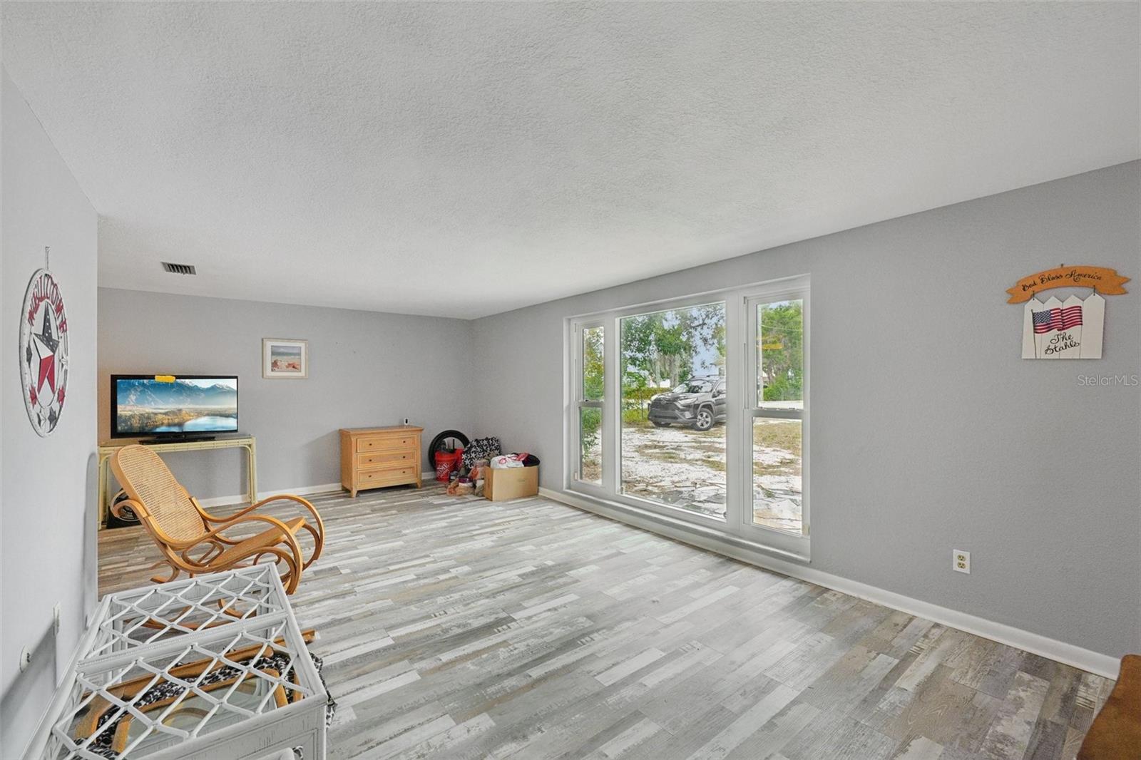 EL HOADLEYS ADD - Residential