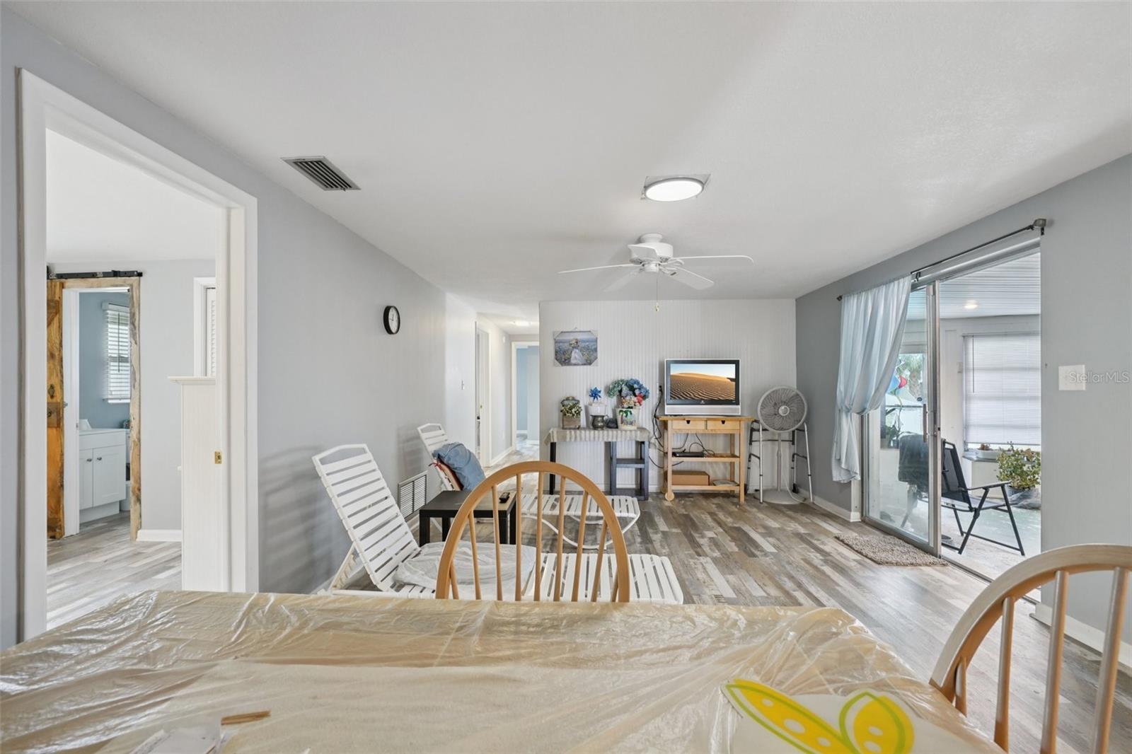 EL HOADLEYS ADD - Residential