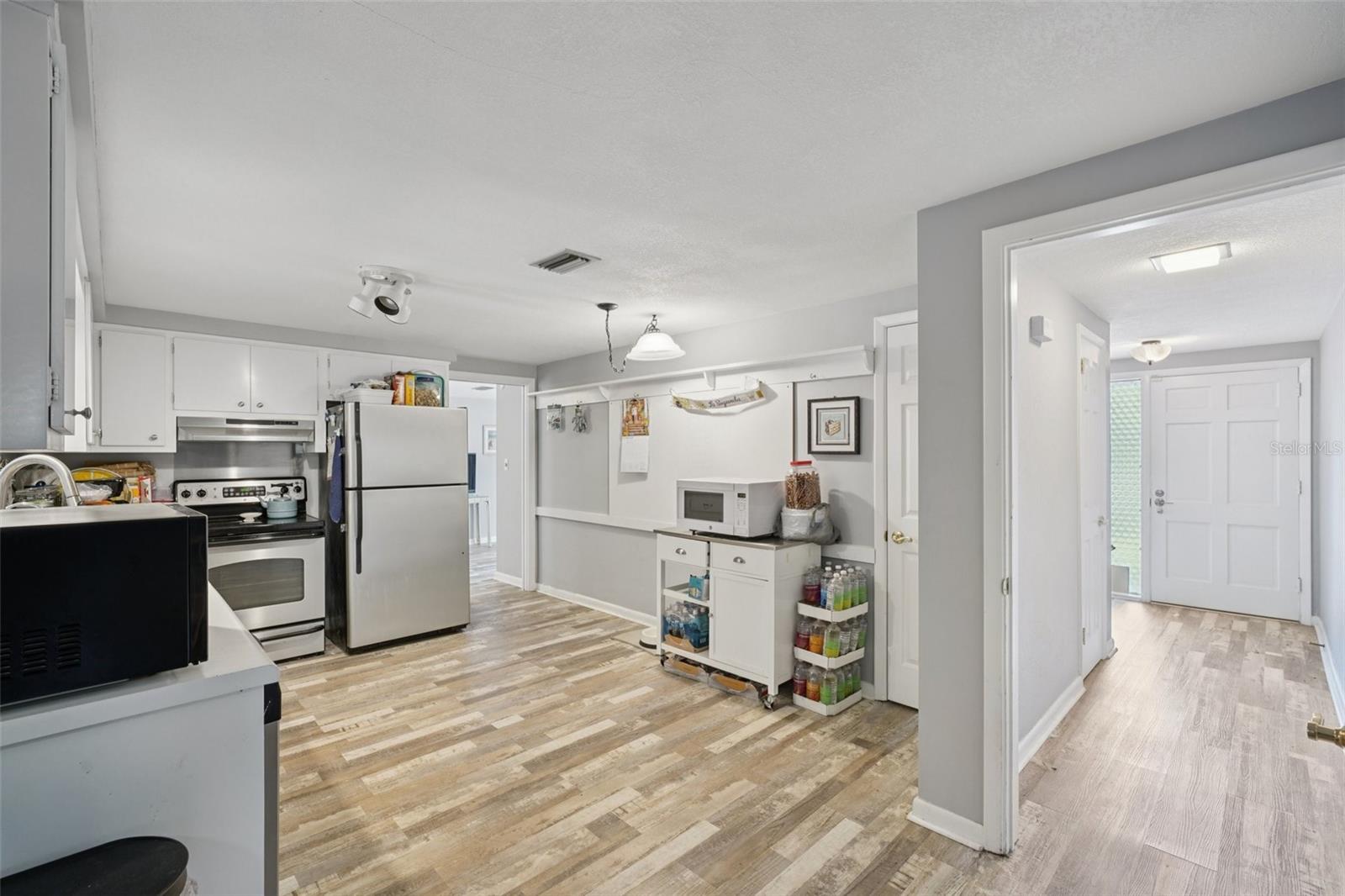 EL HOADLEYS ADD - Residential