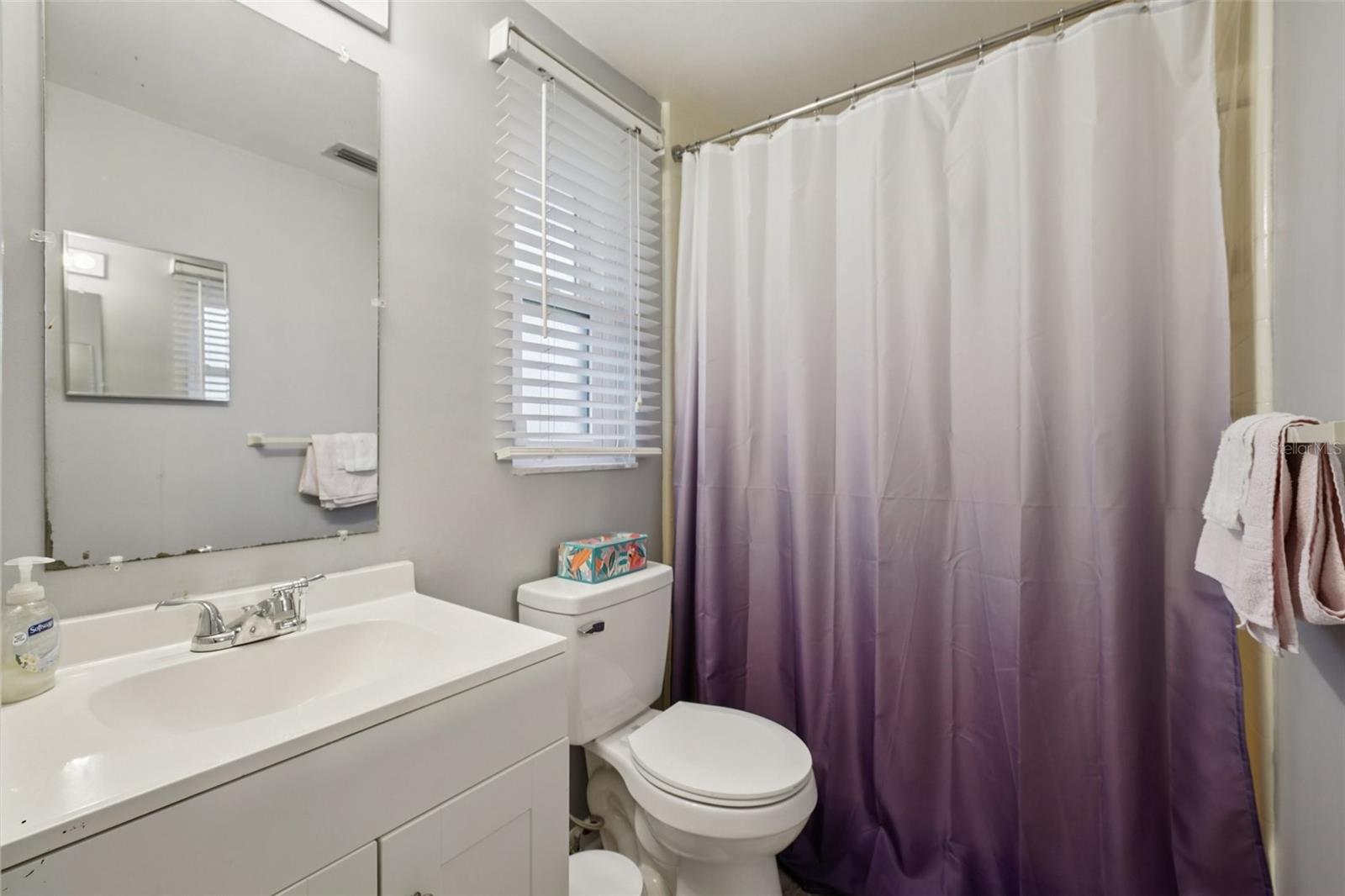 EL HOADLEYS ADD - Residential