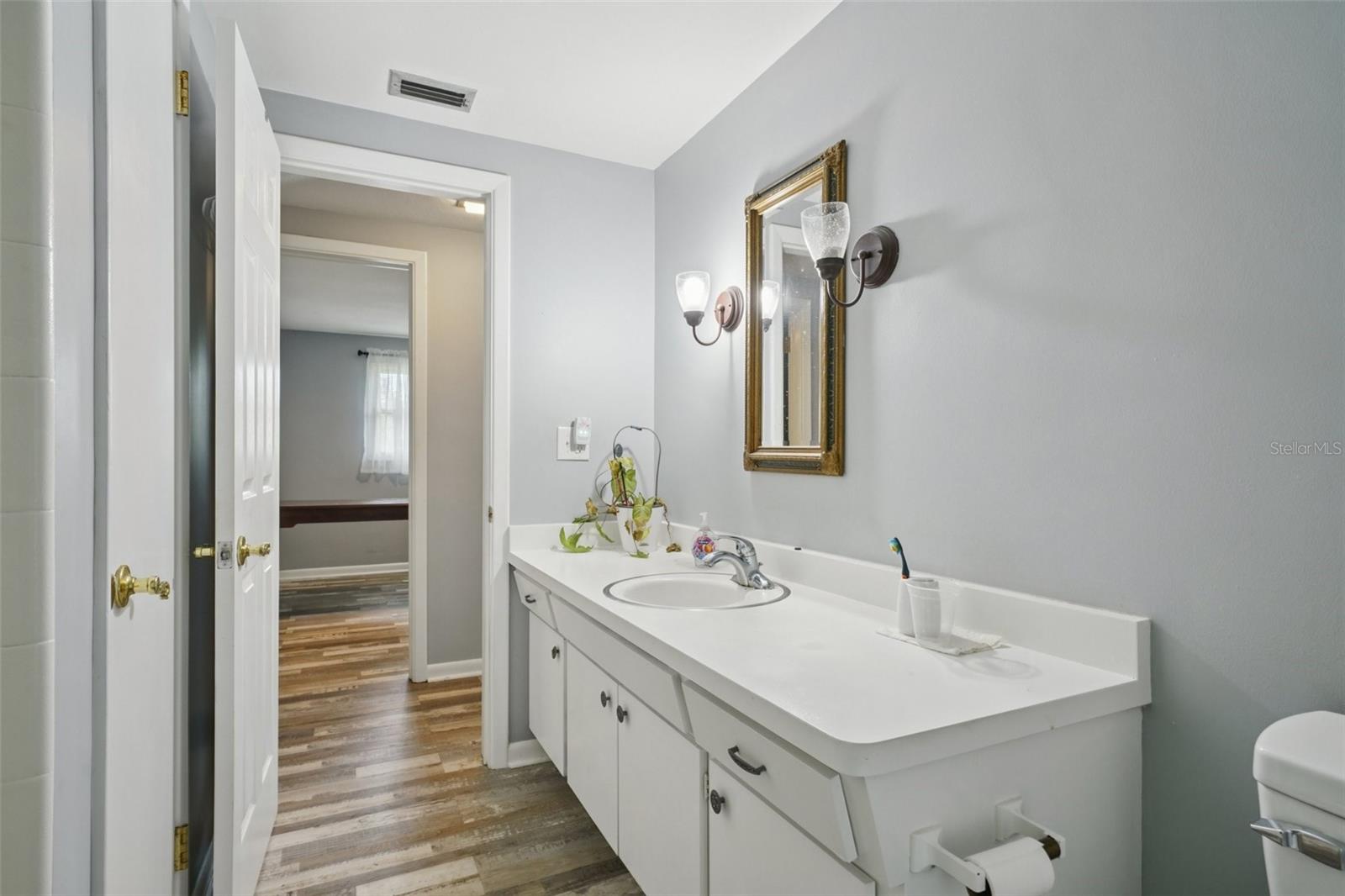 EL HOADLEYS ADD - Residential