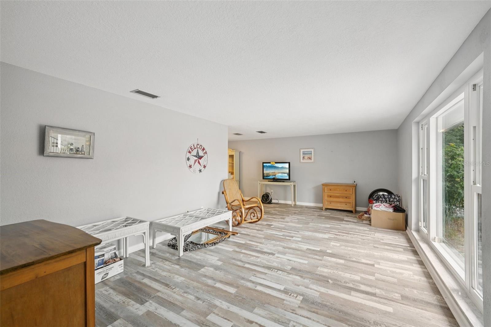 EL HOADLEYS ADD - Residential