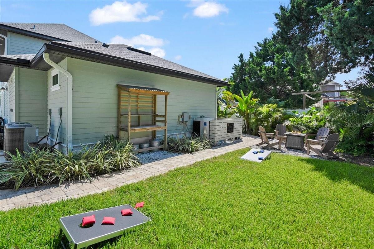 DAVIS SHORES - Residential