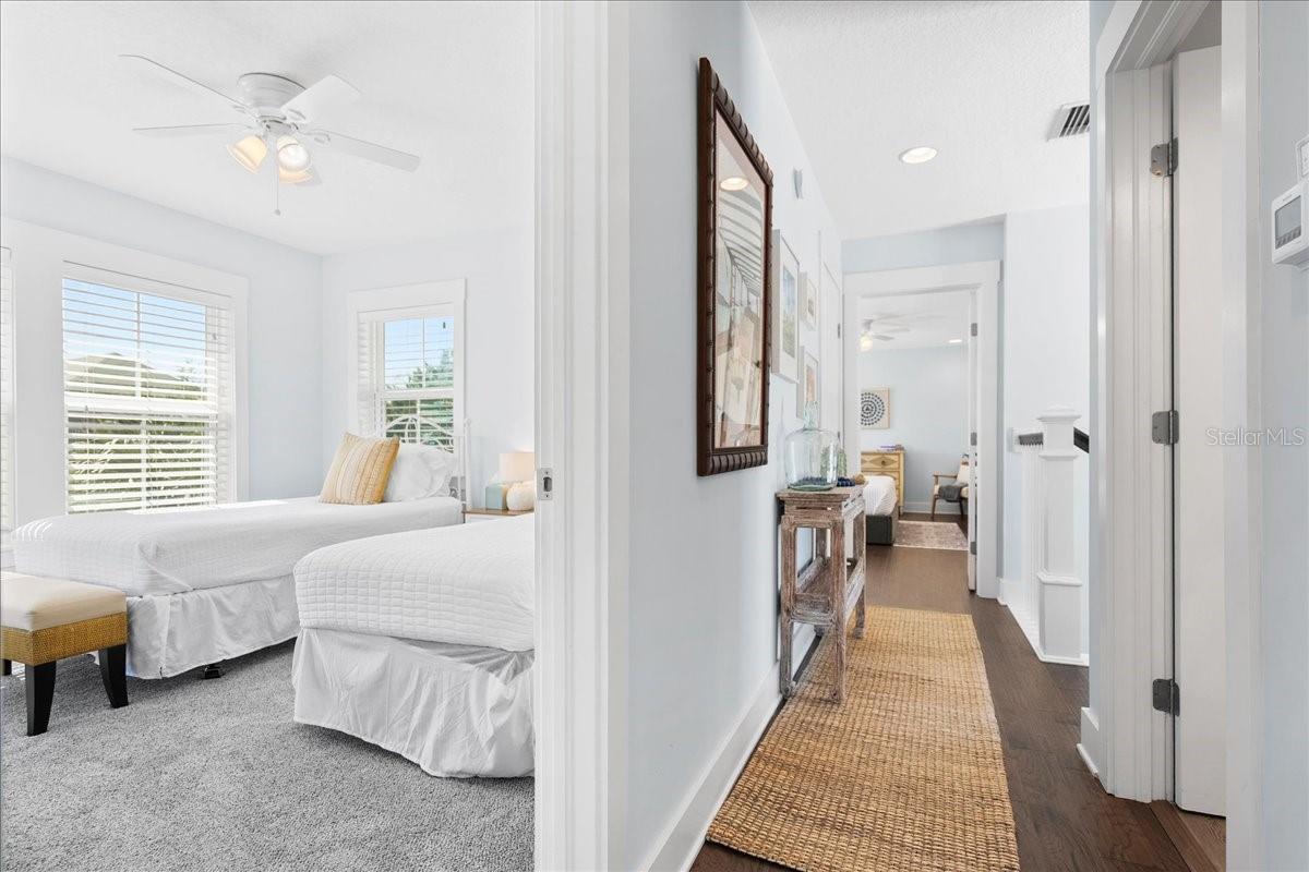 DAVIS SHORES - Residential