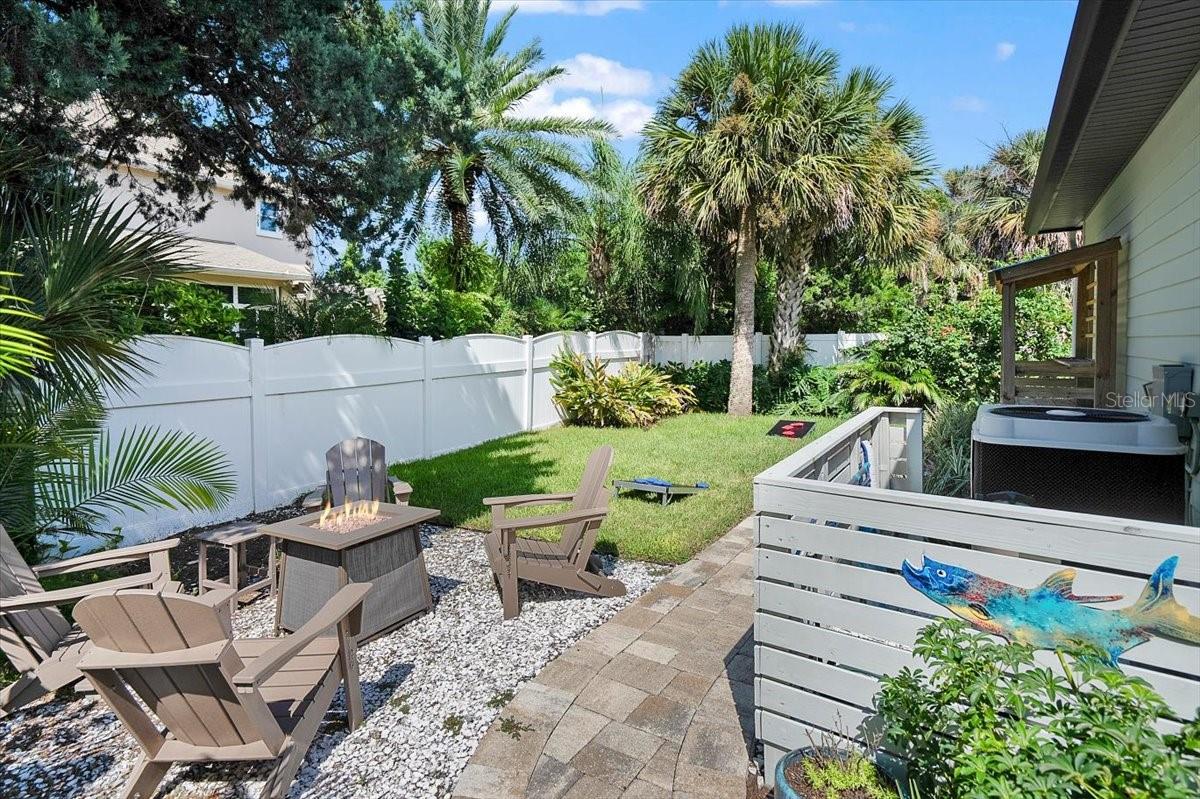 DAVIS SHORES - Residential