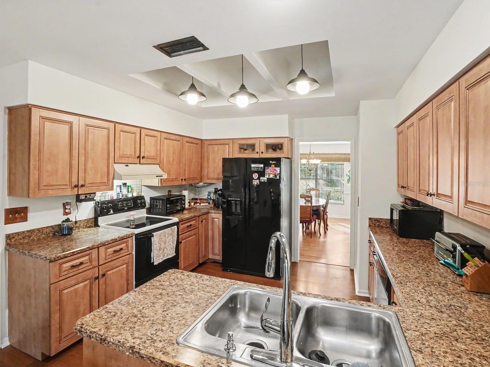 676 MOURNING DOVE CIRCLE