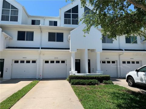 A home in SEMINOLE