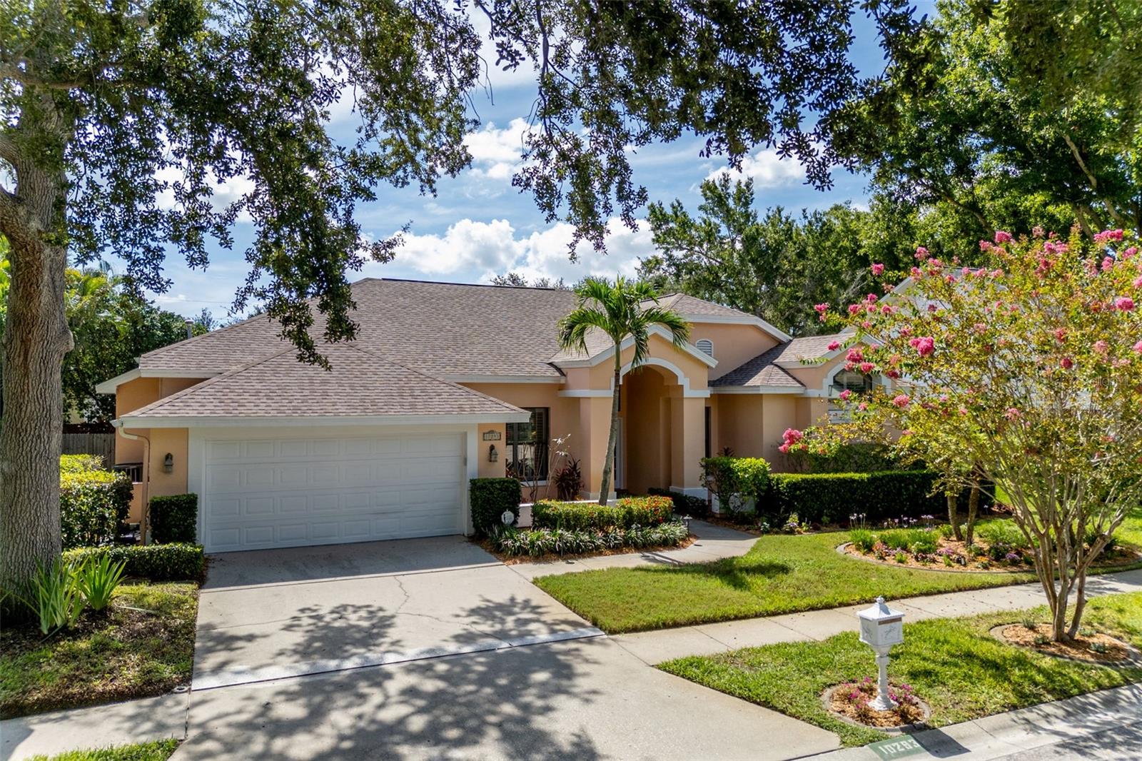 10293 SHADY OAK LANE