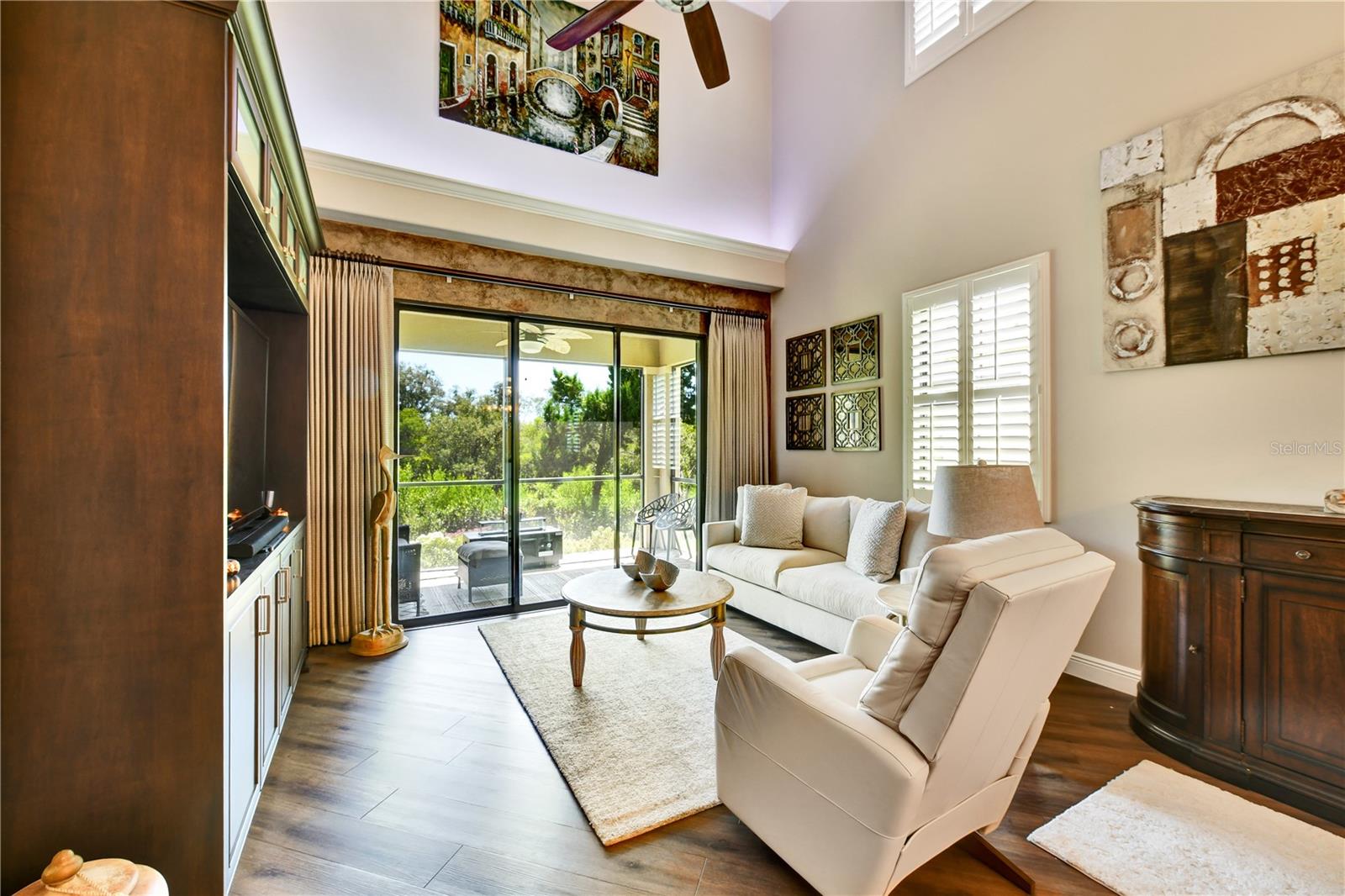 HIDDEN BAYOU TWNHMS - Residential