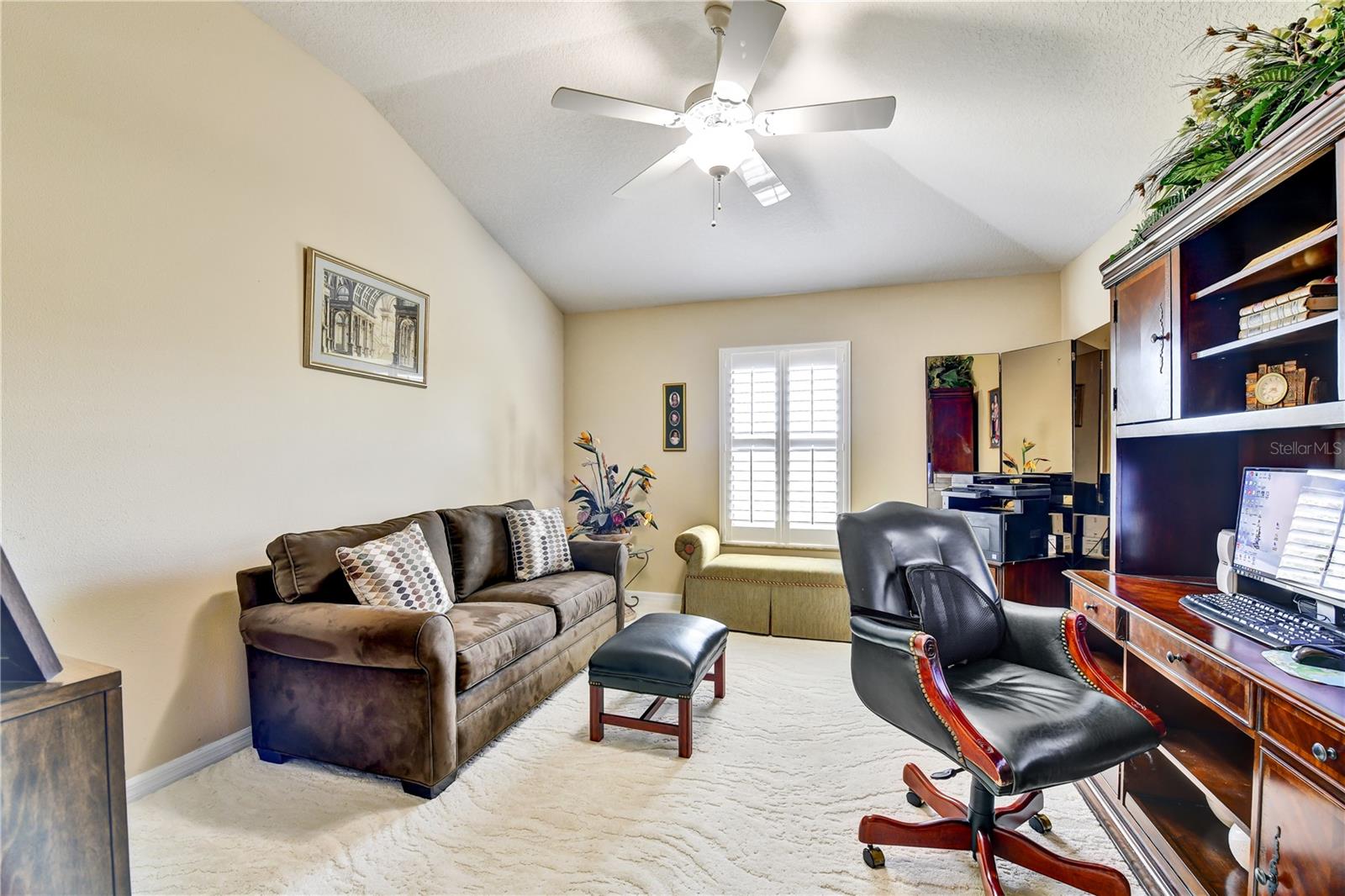 HIDDEN BAYOU TWNHMS - Residential