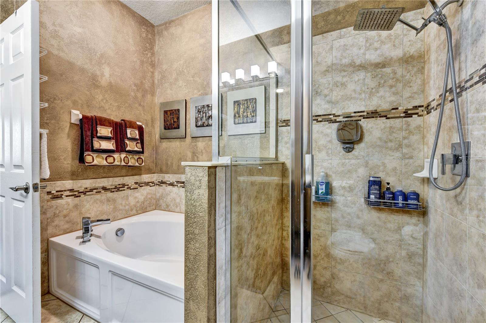 HIDDEN BAYOU TWNHMS - Residential