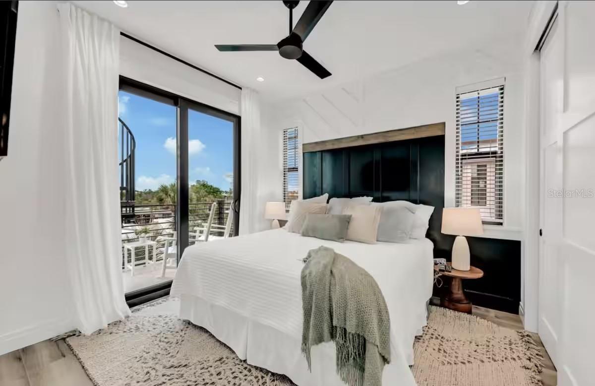 MIRA MAR BEACH - Residential