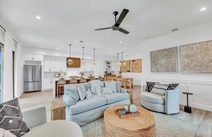 MIRA MAR BEACH - Residential