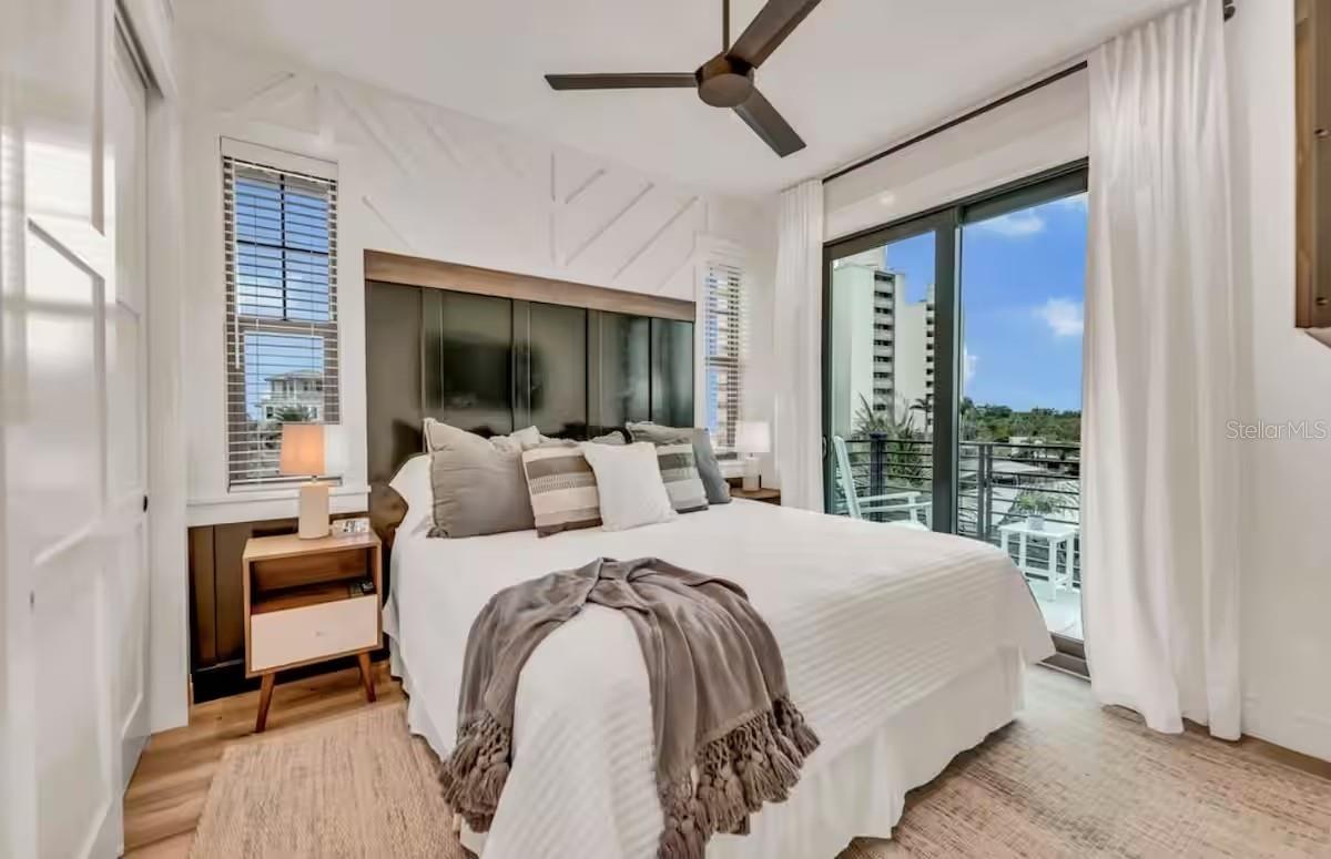 MIRA MAR BEACH - Residential