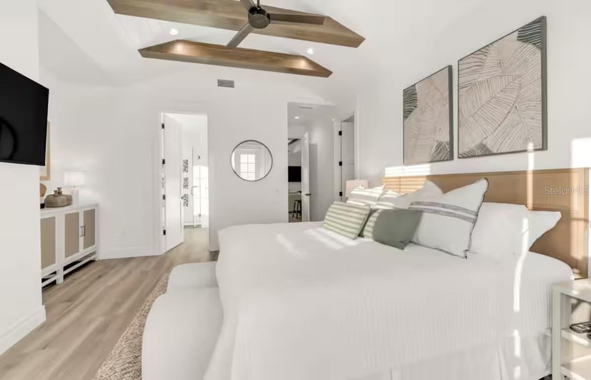 MIRA MAR BEACH - Residential