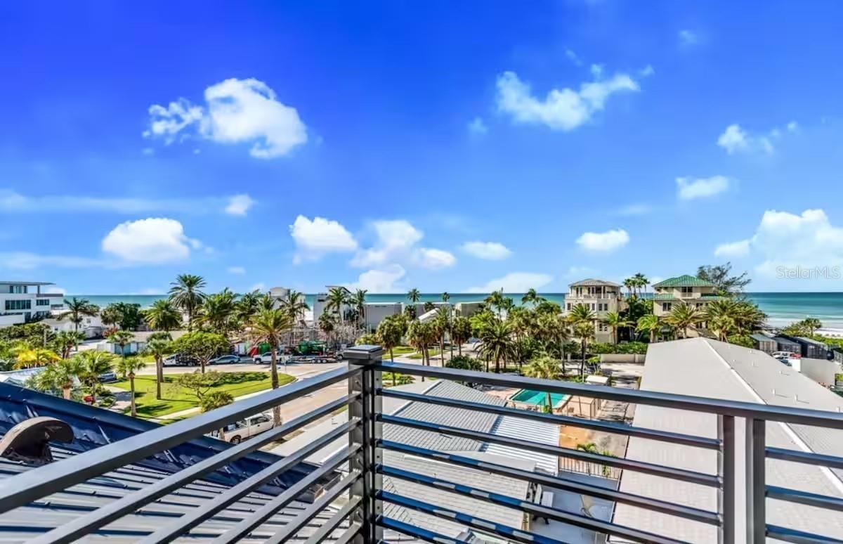 MIRA MAR BEACH - Residential