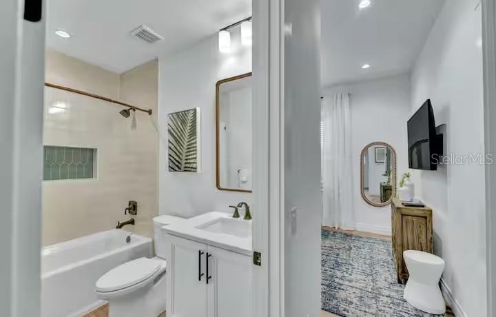 MIRA MAR BEACH - Residential