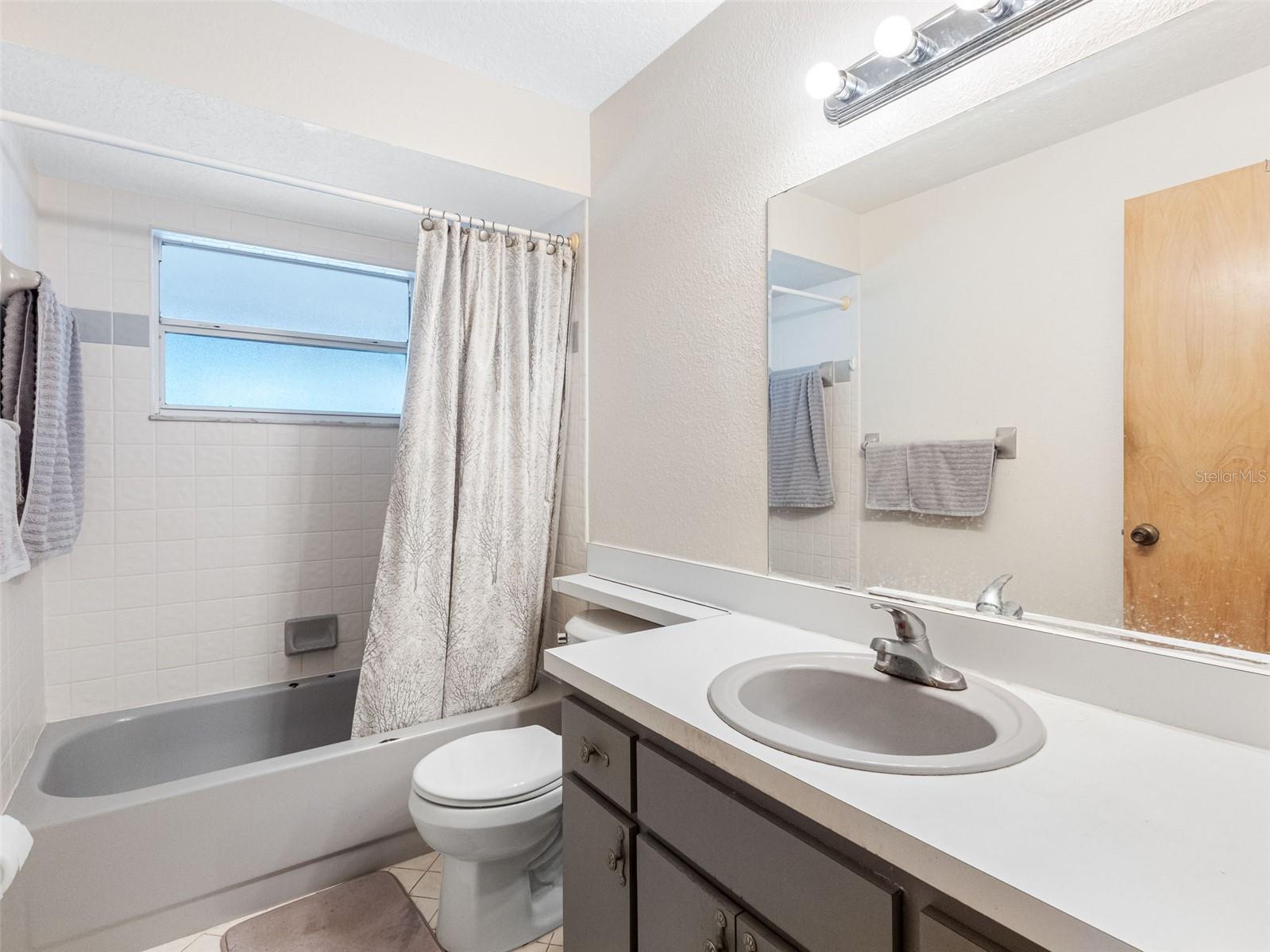 PINELLAS FARMS - Residential