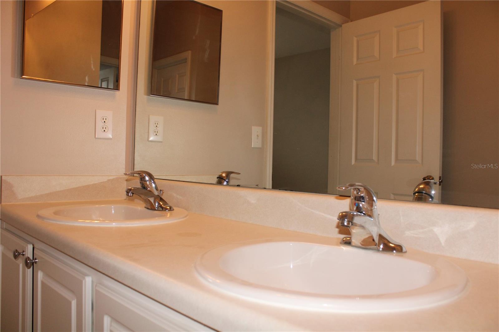 LAS PALMAS OF SARASOTA - Residential Lease
