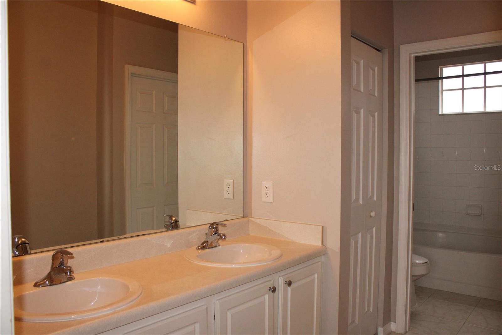 LAS PALMAS OF SARASOTA - Residential Lease