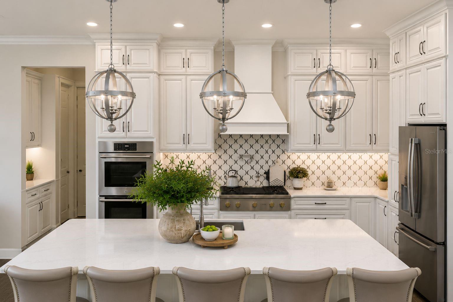 2665 MEANDER COVE