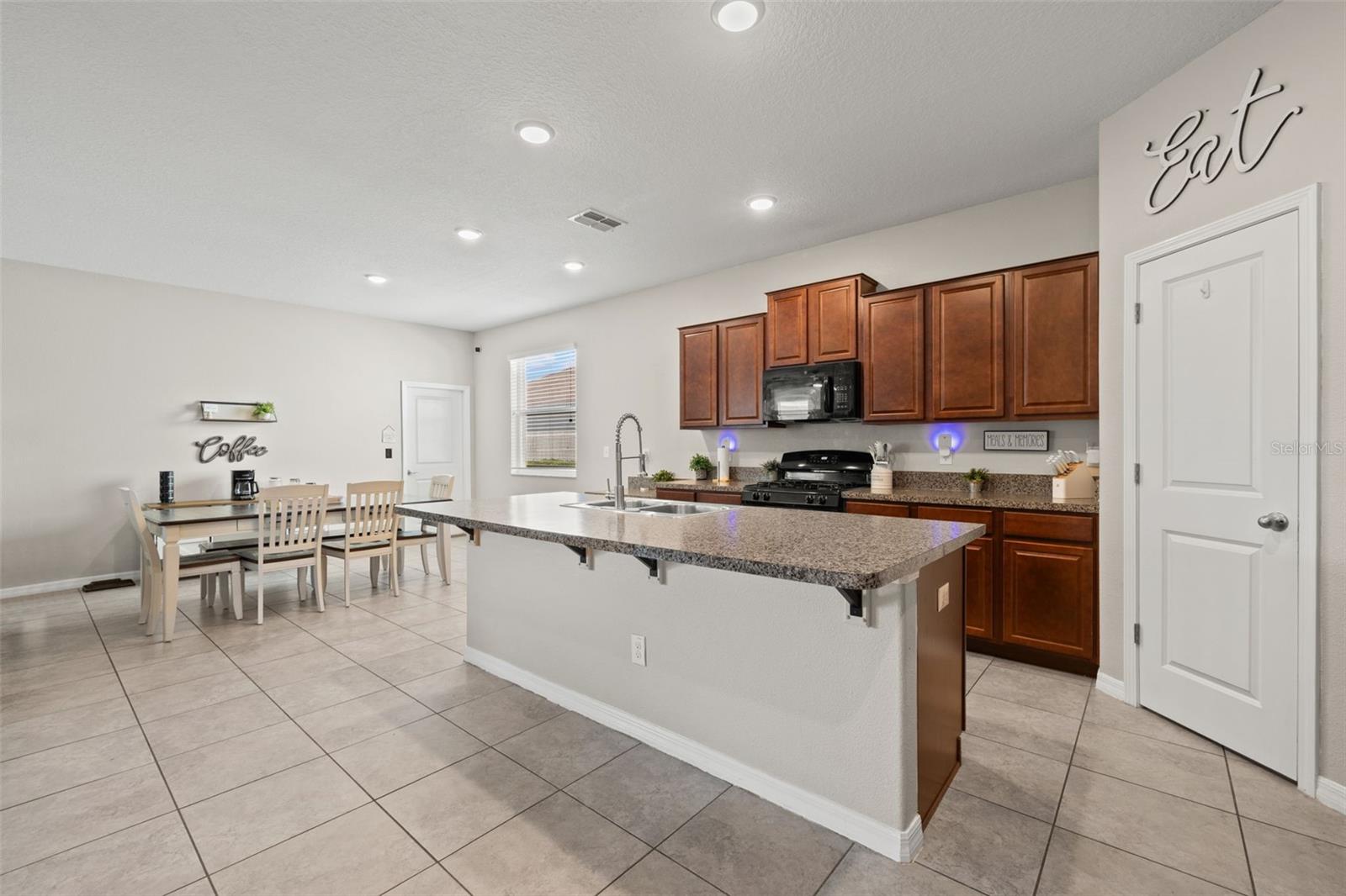 CONNERTON VILLAGE 2 PH 2-REPLAT - Residential