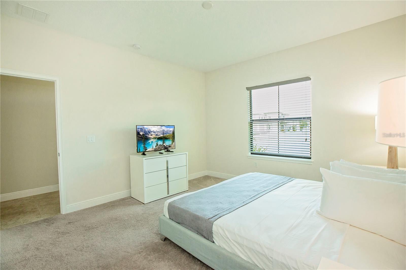 BALMORAL ESTATES - Residential Lease