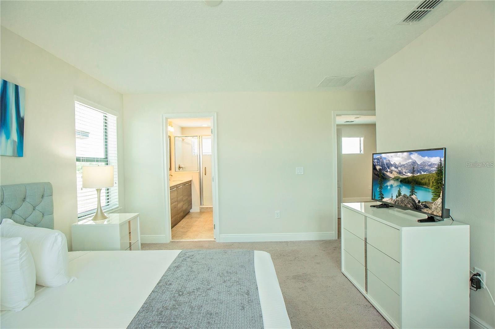 BALMORAL ESTATES - Residential Lease