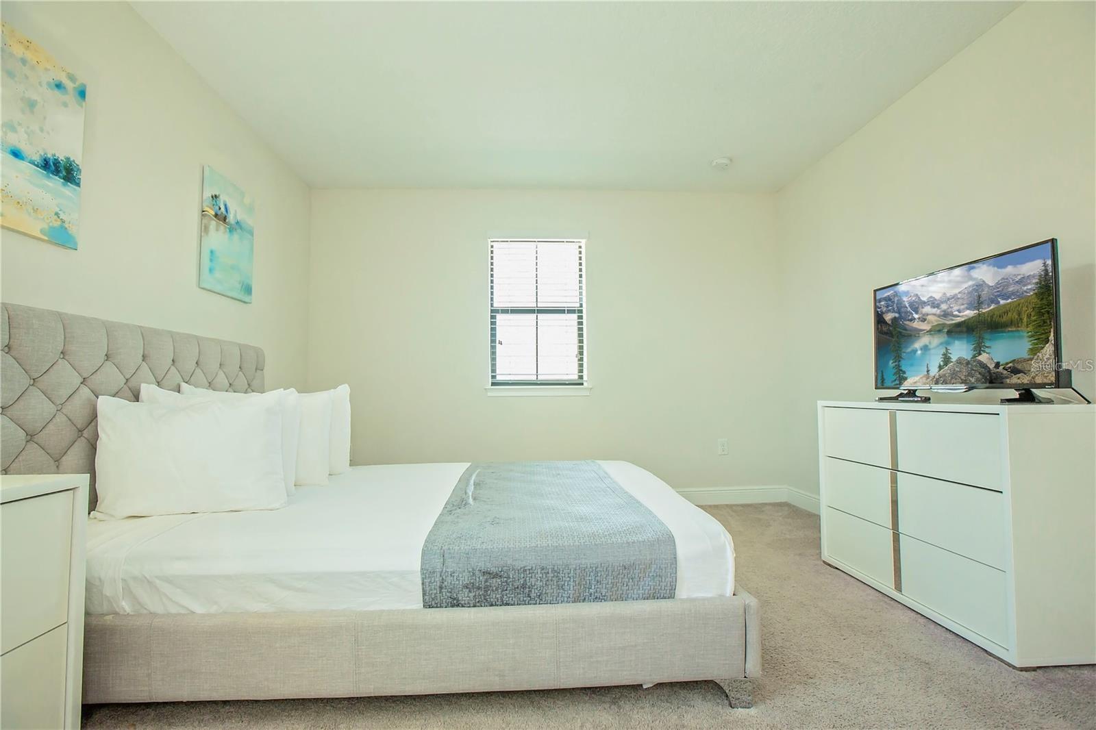 BALMORAL ESTATES - Residential Lease