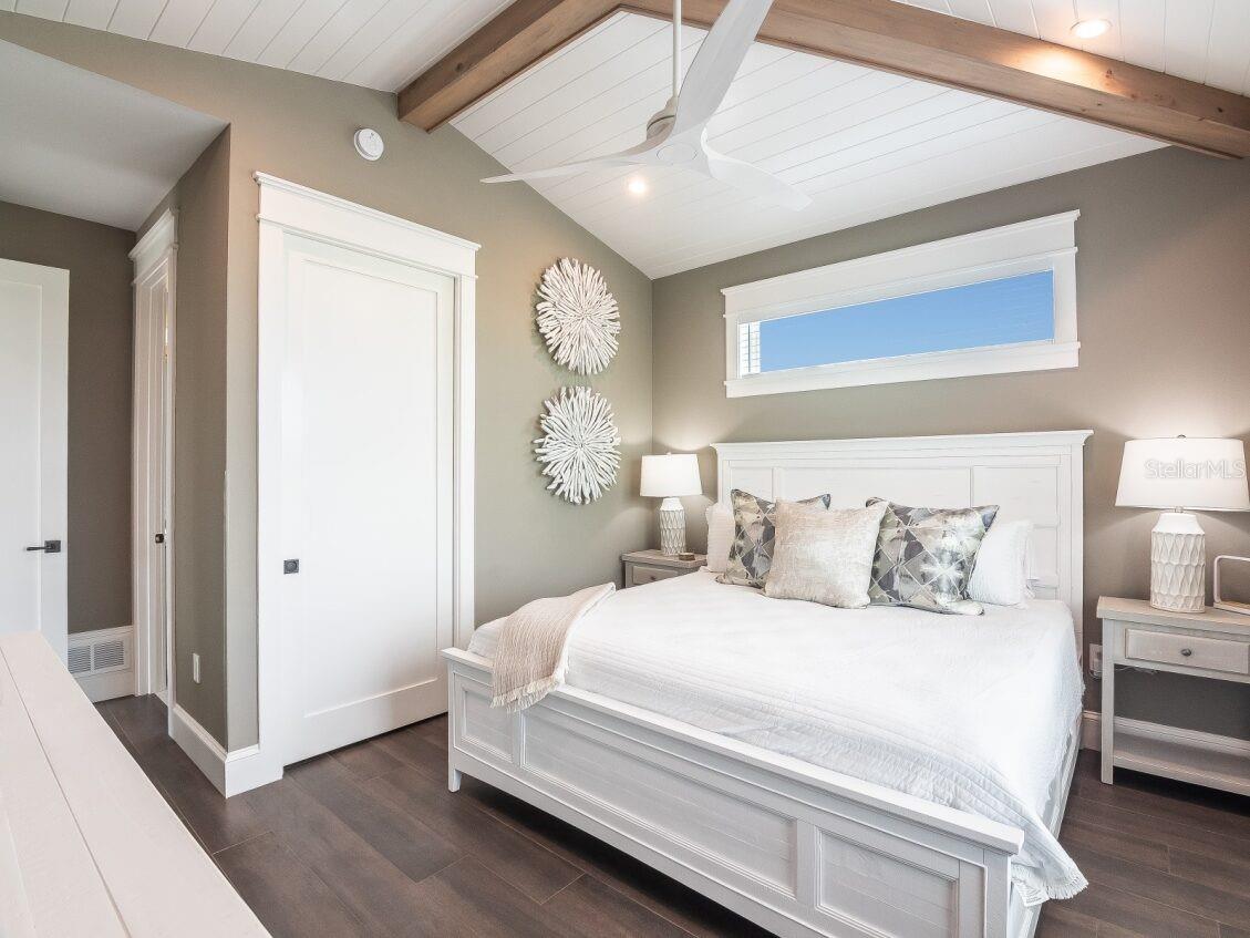 SHORE ACRES FOURTH ADD - Residential