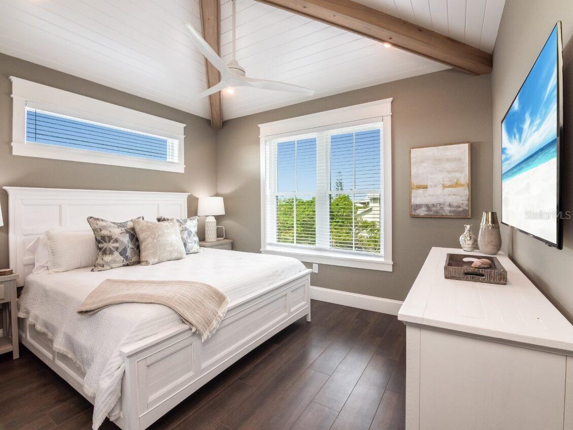 SHORE ACRES FOURTH ADD - Residential