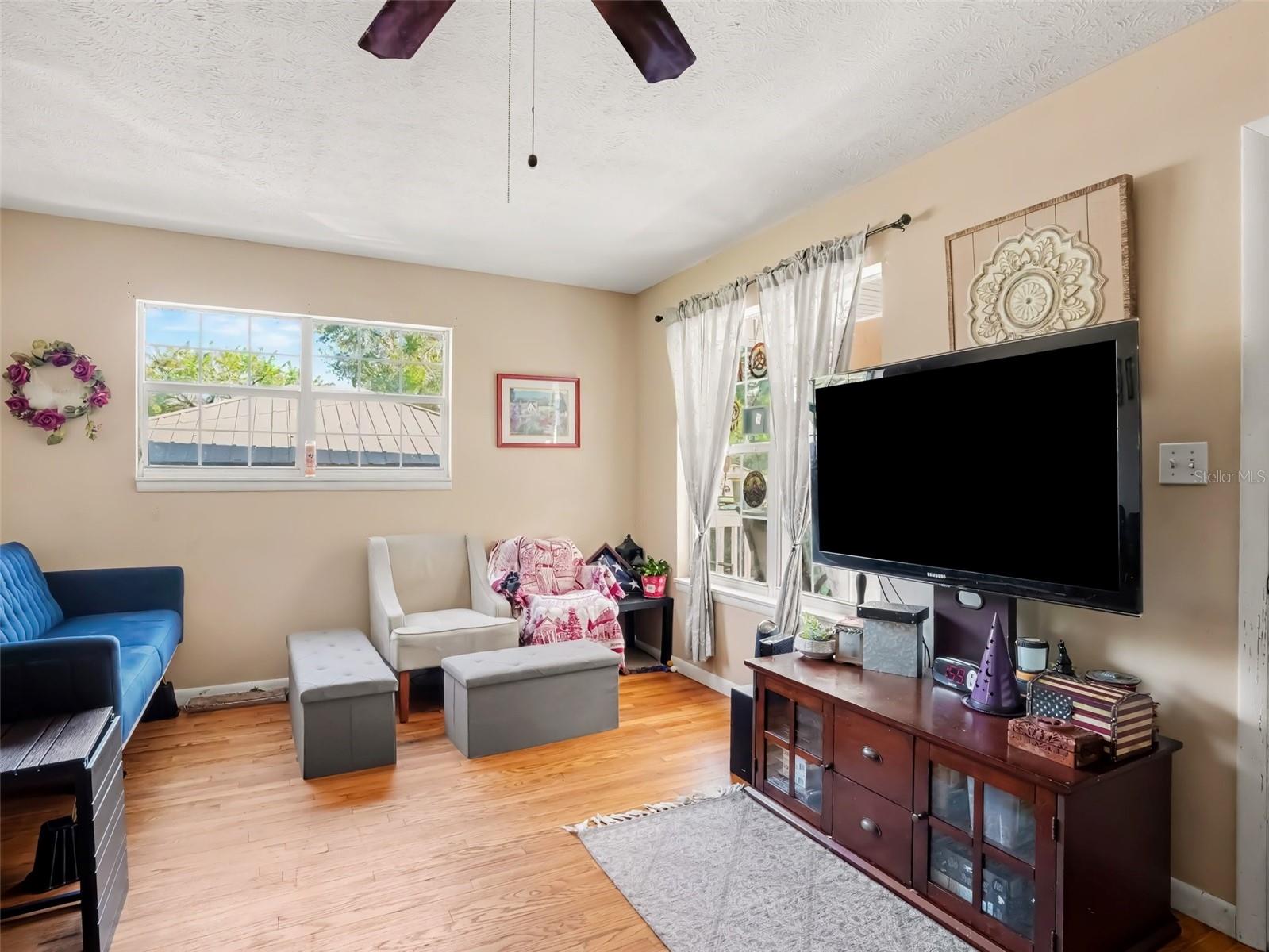 3020 STRAWBERRY LANE