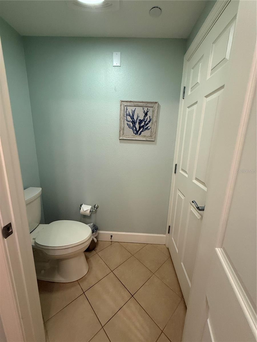 CENTRE COURT RIDGE CONDO PH 4 BLDG D - Residential