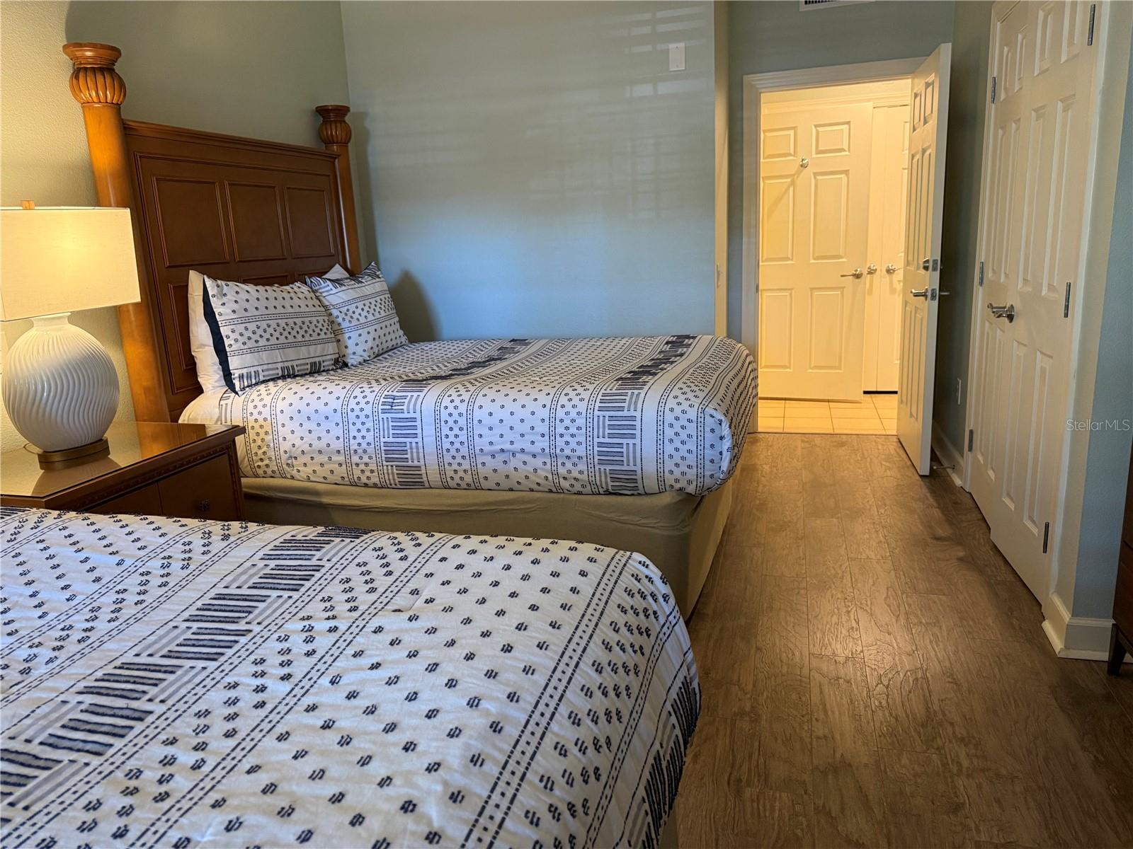 CENTRE COURT RIDGE CONDO PH 4 BLDG D - Residential