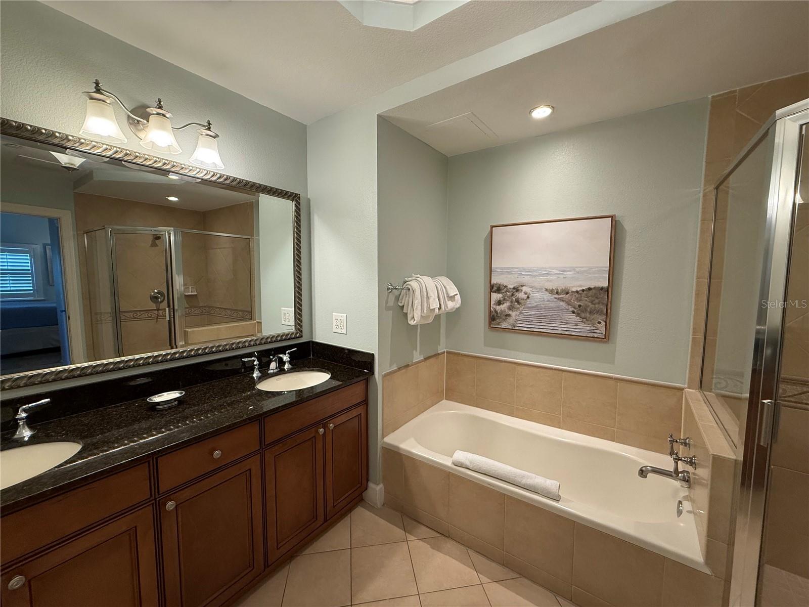 CENTRE COURT RIDGE CONDO PH 4 BLDG D - Residential