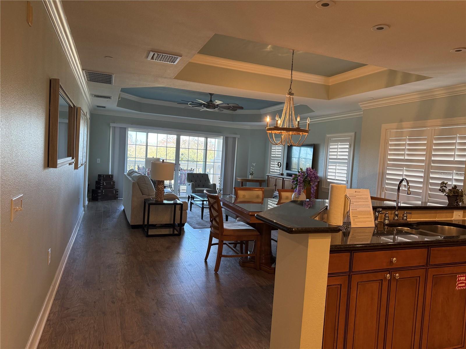 CENTRE COURT RIDGE CONDO PH 4 BLDG D - Residential