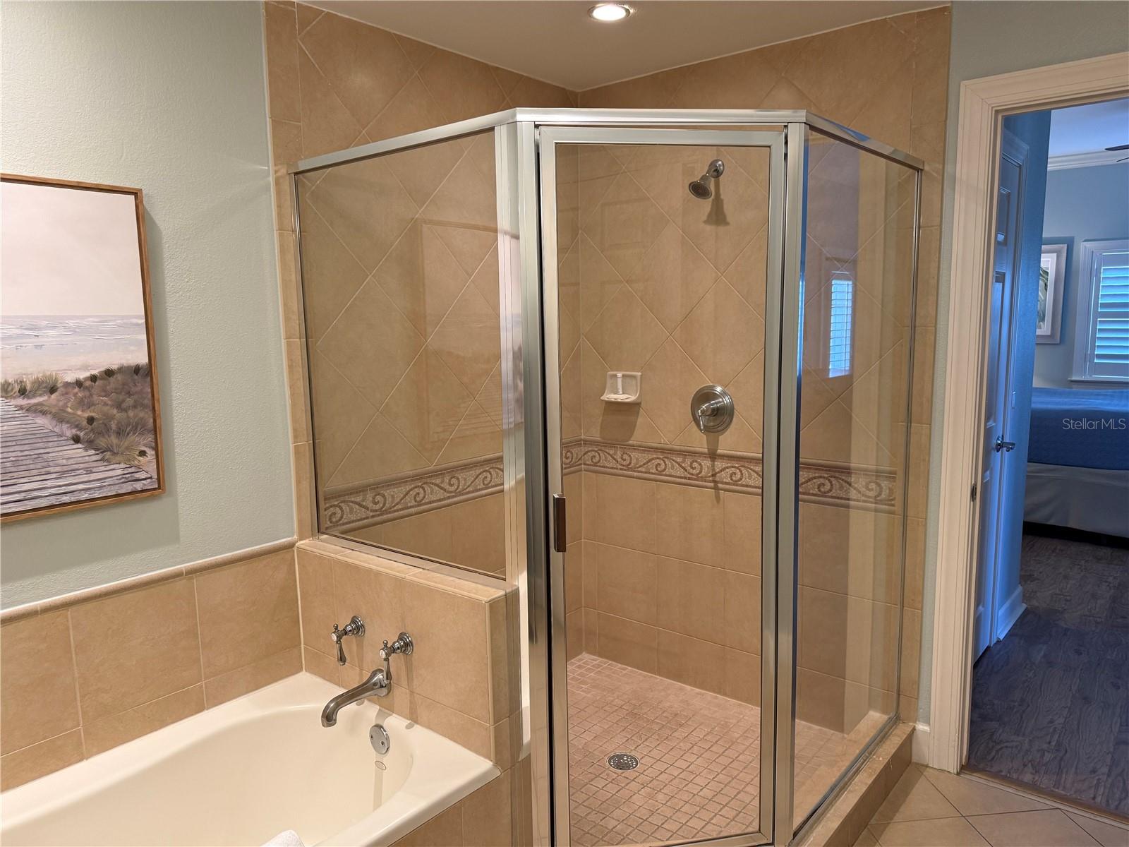 CENTRE COURT RIDGE CONDO PH 4 BLDG D - Residential