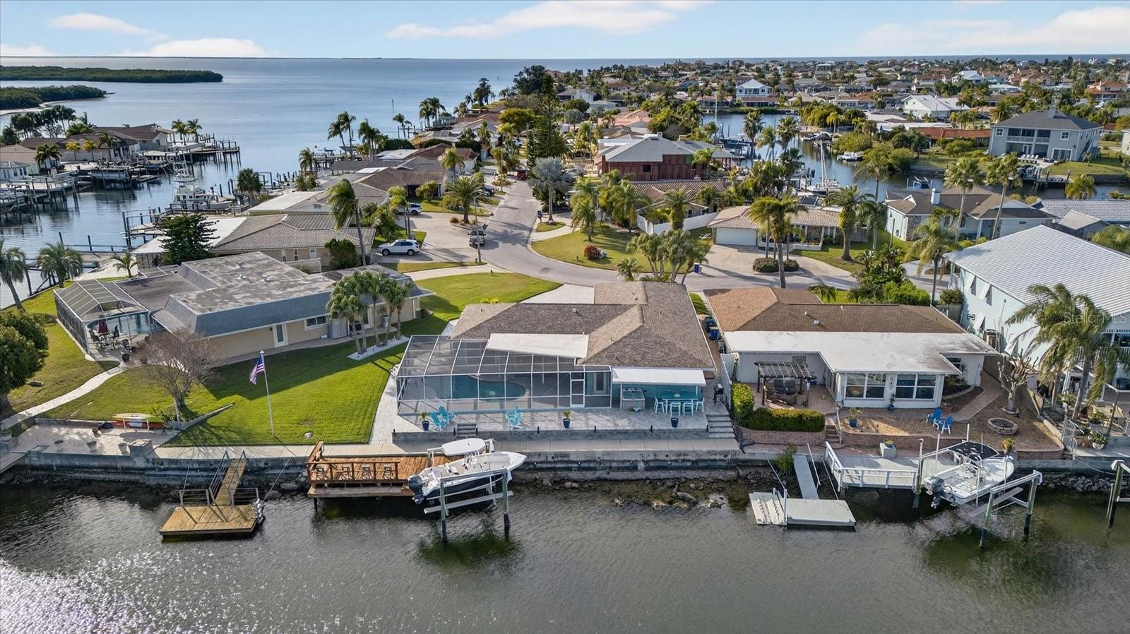 FLOR A MAR - Residential