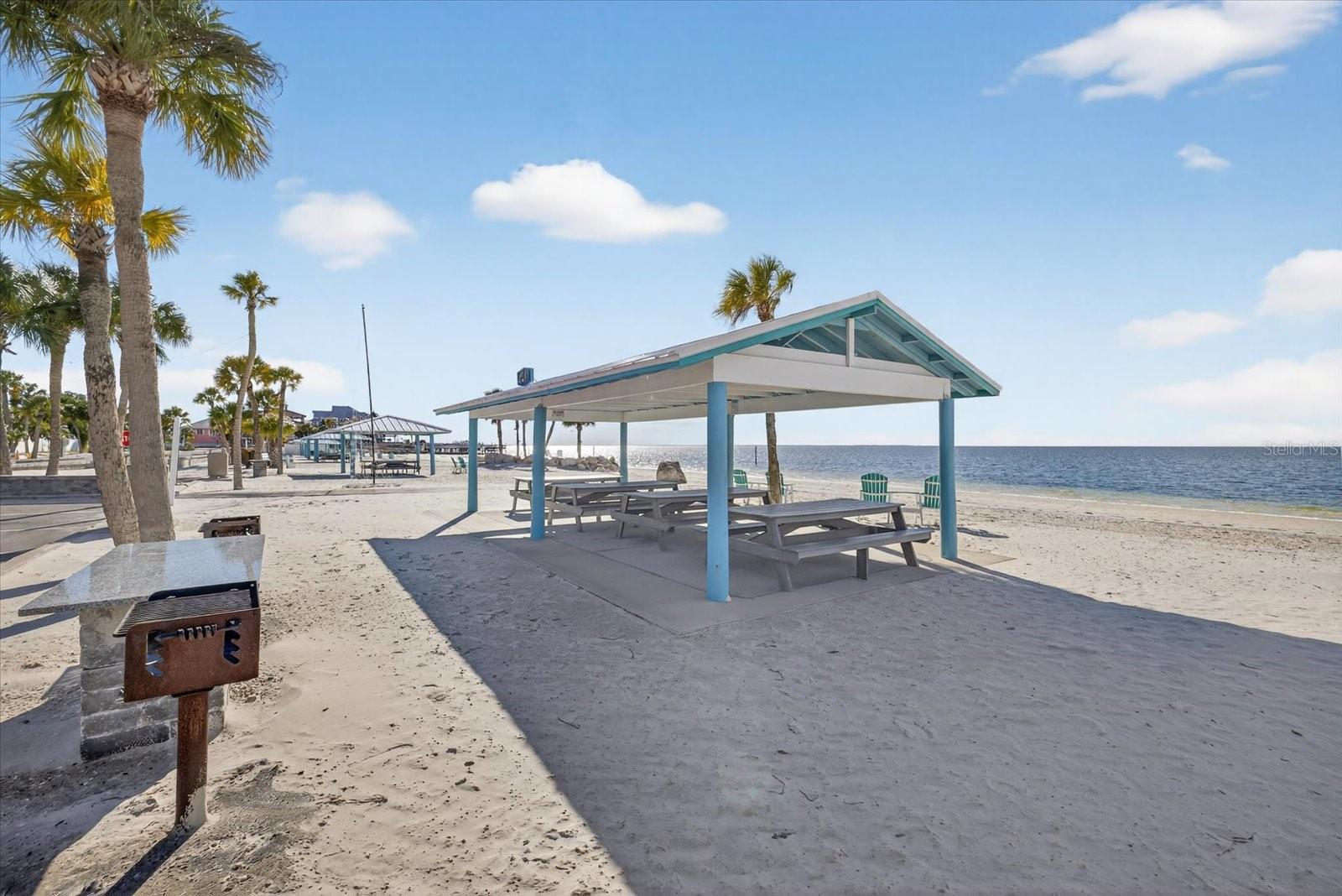 FLOR A MAR - Residential