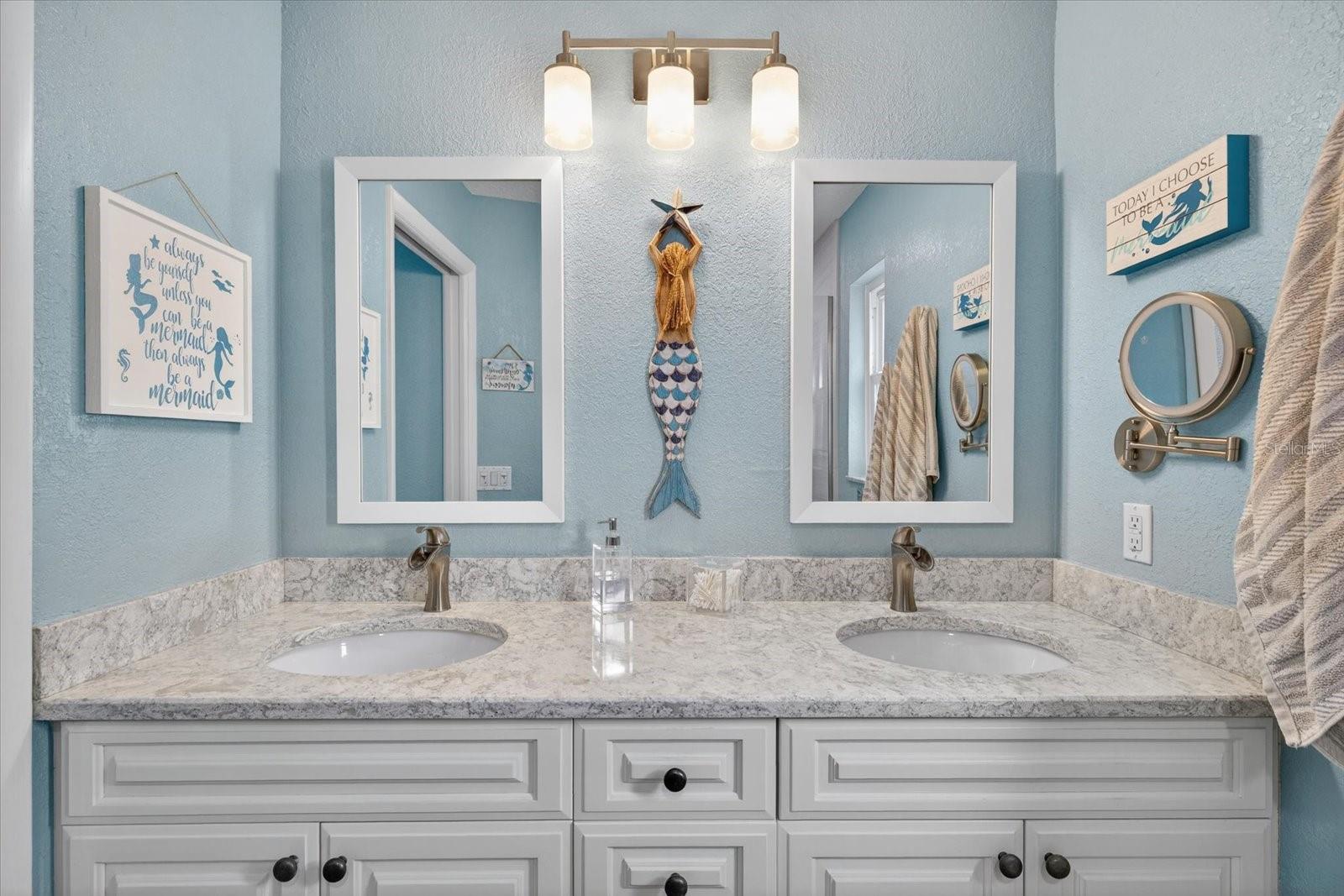 FLOR A MAR - Residential