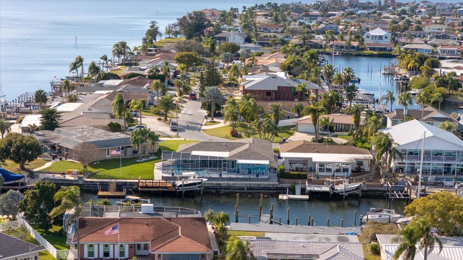 FLOR A MAR - Residential