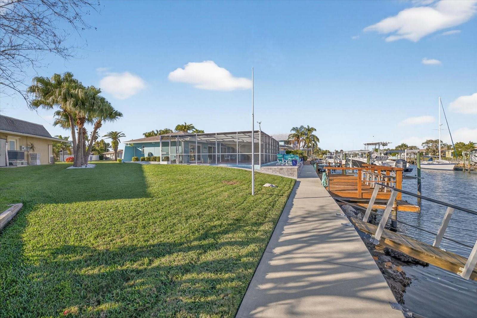 FLOR A MAR - Residential