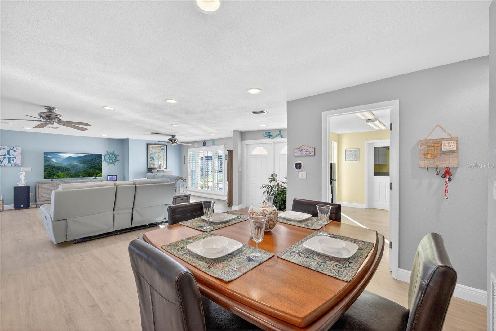 FLOR A MAR - Residential