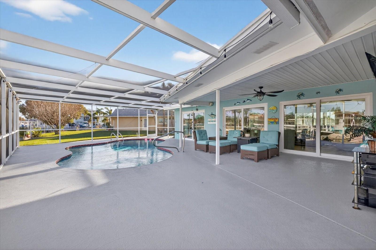 FLOR A MAR - Residential