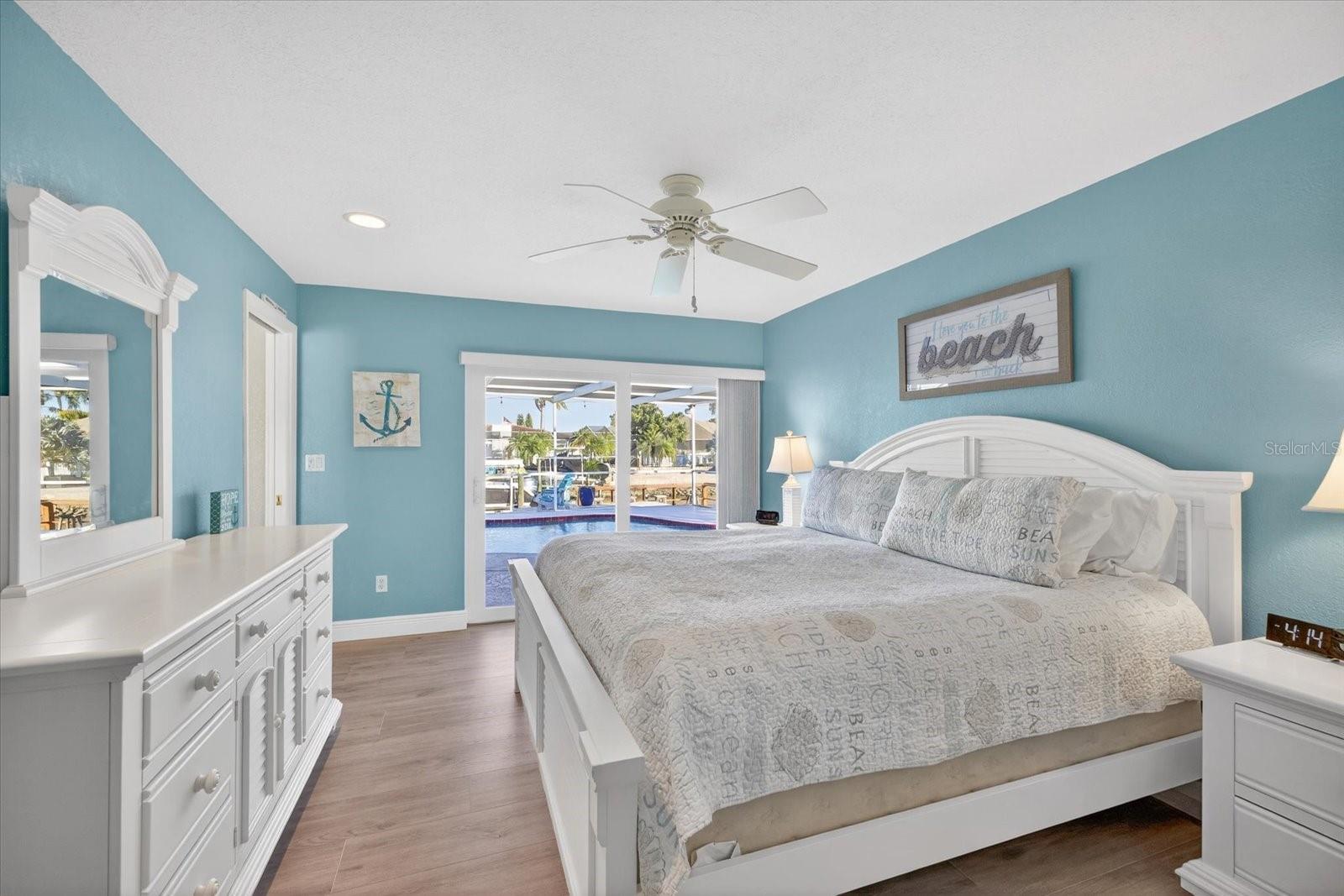 FLOR A MAR - Residential