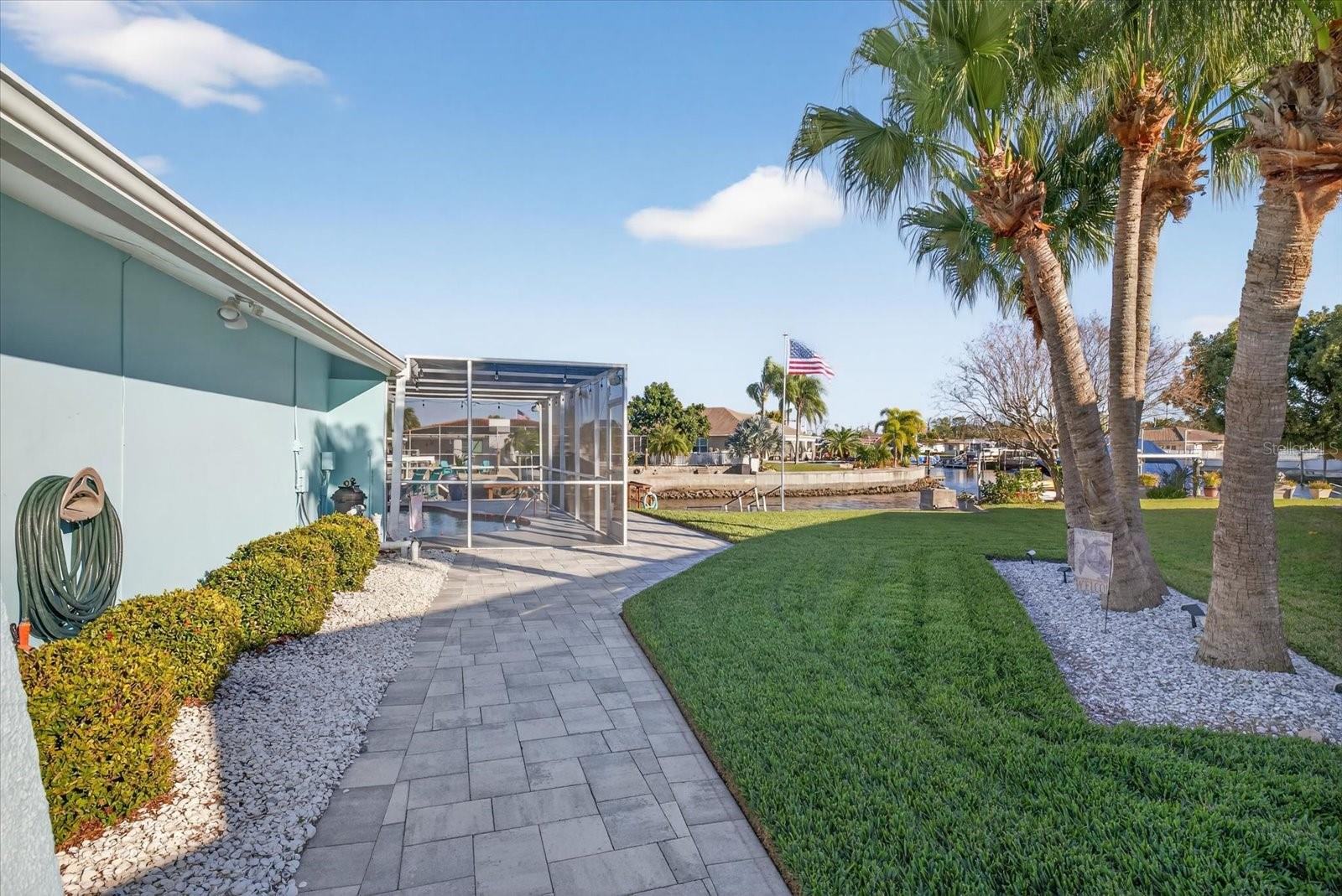 FLOR A MAR - Residential